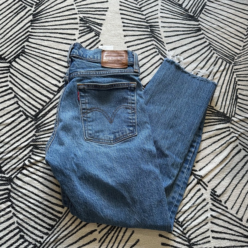 Levis wedgie jeans size 25